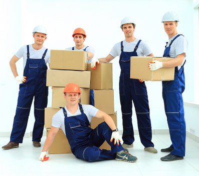 Moving furniture and boxes with a Dulwich removal van